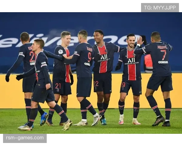 恩里克战术革新激活全队,新阵容焕发活力战绩亮眼 恩里克战术革新激活全队,新阵容焕发活力战绩亮眼