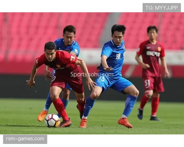 秘鲁队控球能力亮眼,剑指国际赛场再创佳绩 秘鲁队控球能力亮眼,剑指国际赛场再创佳绩